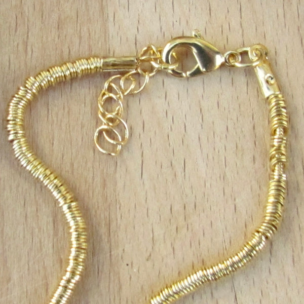 Leann Bracelet Gold Close Up